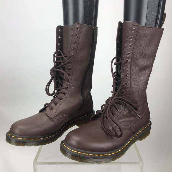 Dr. Martens Shoes - Dr. Marten’s 1B99 14 Eye Zip Boot size 10